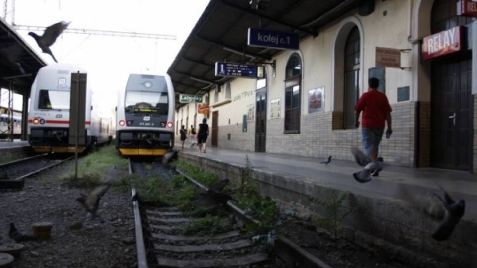 Masarykovo nádraží: občané si přejí zachovat historické budovy,  železniční dopravu a vybudovat zde park