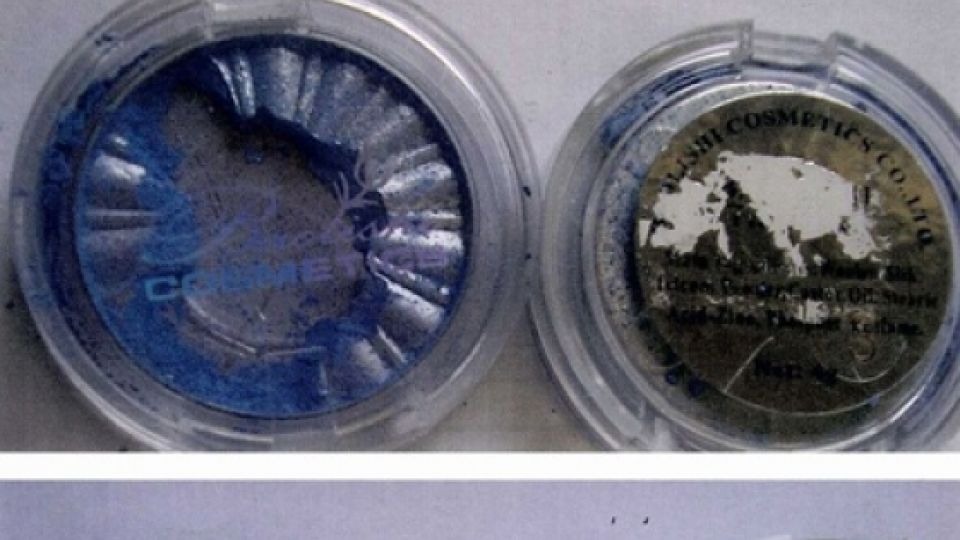 Oční stíny Baolishi - odstín č.3 (modrá barva), odstín č.4 (zelená barva)