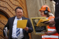 Poslanci odmítli návrh Prahy na zrušení zásad rozvoje