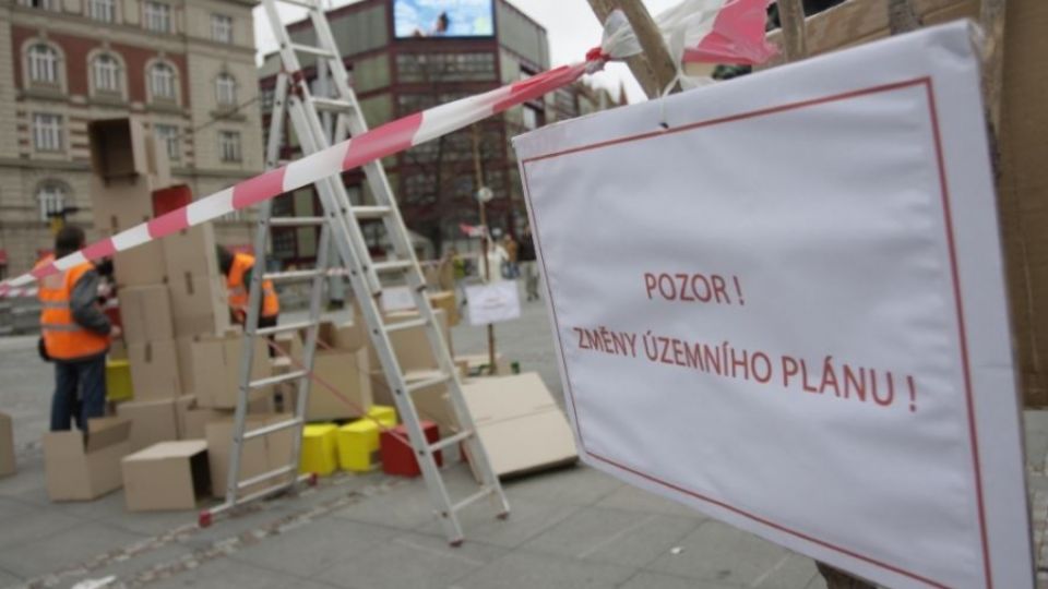 Pražští politici umetají cestu developerům. Hrozí další porušení zákona