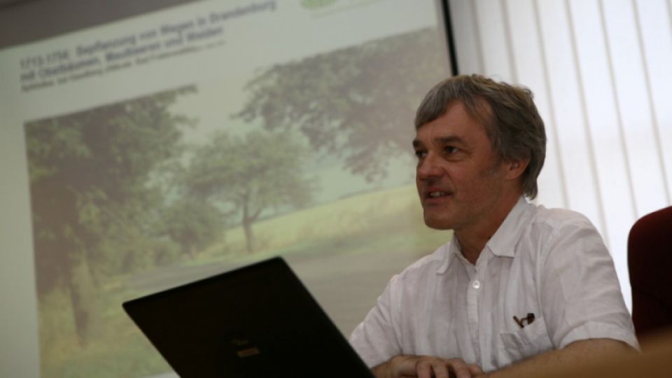 Moravian-Silesian Region Gets Inspired  on to How to Protect Tree-Lined Avenues and Use them in the Region’s Development