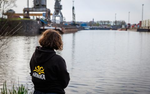 Spalovna zdravotnického odpadu na lodi. Arnika upozorňuje na bezprecedentní záměr v přístavu Mělník