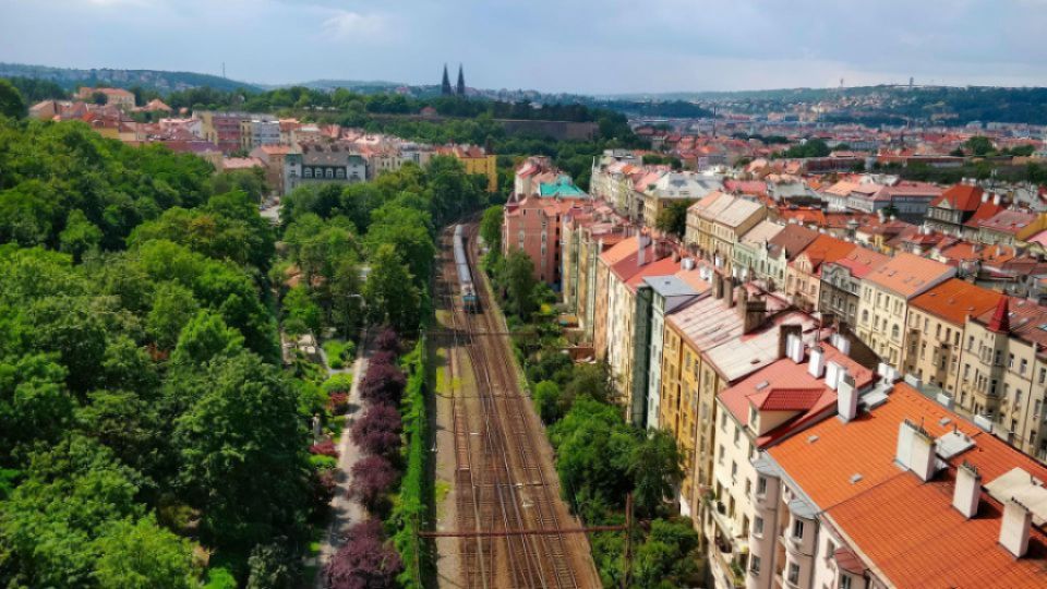 Sliby vs realita: pražskou zeleň ohrožují trhliny v Metropolitním plánu