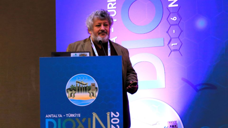 Invisible and Eternal Threat of PFAS: Arnika Presents New Evidence of Global Contamination at the Dioxin 2025 Conference