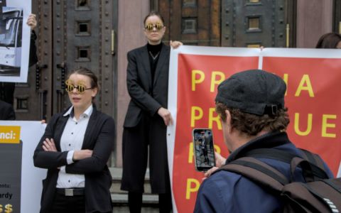 Průzkum Arniky: Jak developeři umlčují veřejnost