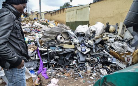 Highly Toxic Chemicals from Plastic Waste Contaminate Kenya’s Food Chain and Products