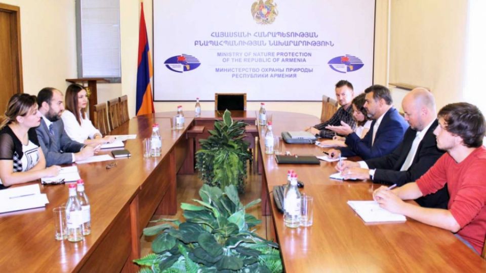 Industrial pollution needs to be resolved, Armenian minister and Arnika agreed