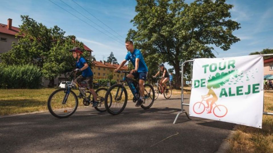 Registrace na benefiční cyklojízdu Tour de aleje v Poodří jsou spuštěny