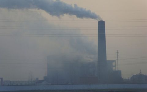 Příběh registru, který už deset let práská velké znečišťovatele