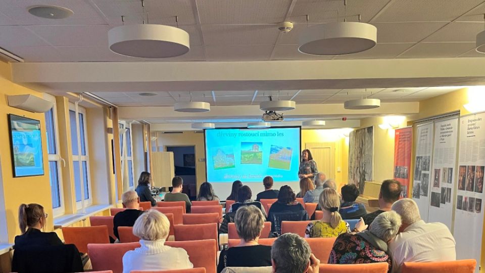 Středoškoláci v Havířově se o stromy zajímají