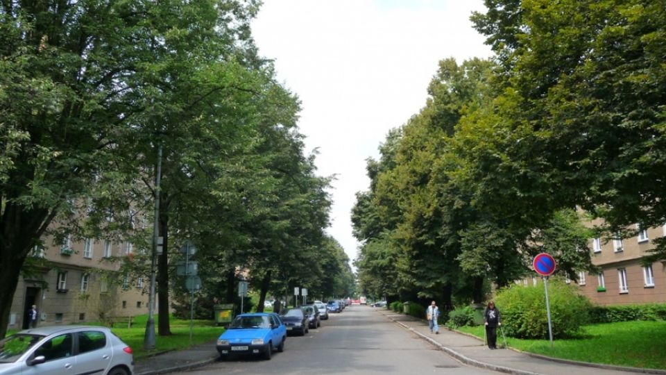 Kopeckého ulice v Porubě: místo bude pro auta i pro stromy 