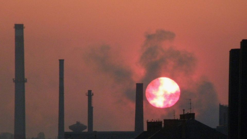 Středočeské podniky se derou mezi největší znečišťovatele, roste podíl spaloven odpadů a chemiček, informace o látkách v odpadech omezila vláda