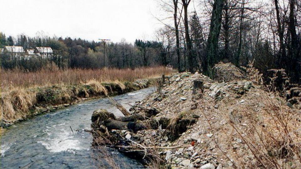 River flows that revitalization should return to the natural state 15.6.2001