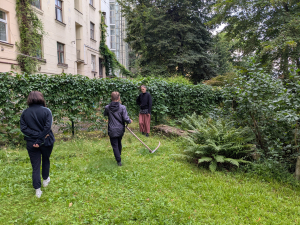 Kosen&iacute; v komunitn&iacute;m vnitrobloku