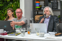 V Polsku se jednalo o osudu Odry.  Lodní doprava by ohrozila přírodu, dopravě příliš nepomůže