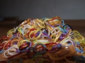 Typické náramky z loom bands gumiček