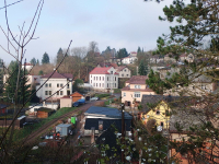 Pohled na Malé Svatoňovice, rodiště Karla Čapka.