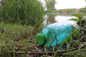 Dopis Vl&aacute;dě ČR: proč podporujeme přijet&iacute; z&aacute;kona o z&aacute;lohov&aacute;n&iacute; PET lahv&iacute; a plechovek