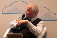 Ing. Eduard Hlavatý z českého Ministerstva životního prostředí prezentoval na konferenci v Jakartě Integrovaný registr znečišťování