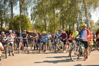 Více než stovka cyklistů podpořila na Tour de aleje výsadby v Poodří a brouka páchníka