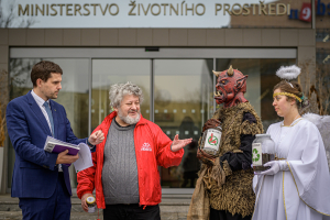 Arnika varuje Ministerstvo životn&iacute;ho prostřed&iacute;: Navy&scaron;ov&aacute;n&iacute; počtu spaloven probl&eacute;my s odpadem neře&scaron;&iacute;