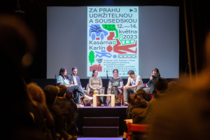 Čtvrt&yacute; ročn&iacute;k festivalu Za Prahu udržitelnou a sousedskou zkoum&aacute; město zdola