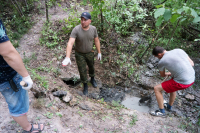 Moldova: Transnistrian volunteers arrange a spring in a nature reserve